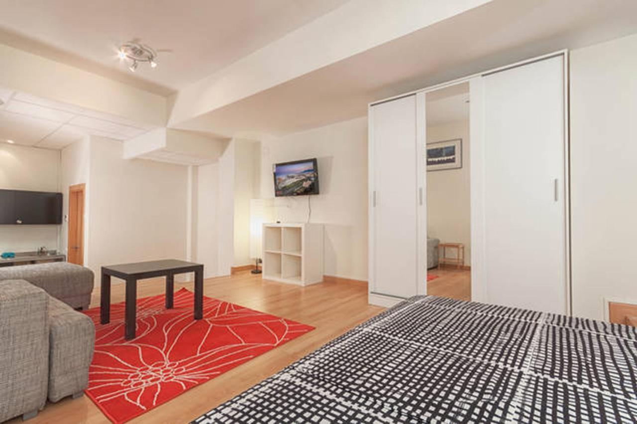 Victoria Freshapartments مالقة الغرفة الصورة