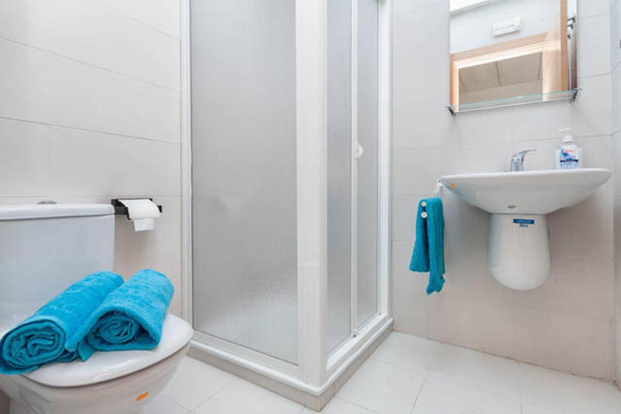 Victoria Freshapartments مالقة الغرفة الصورة