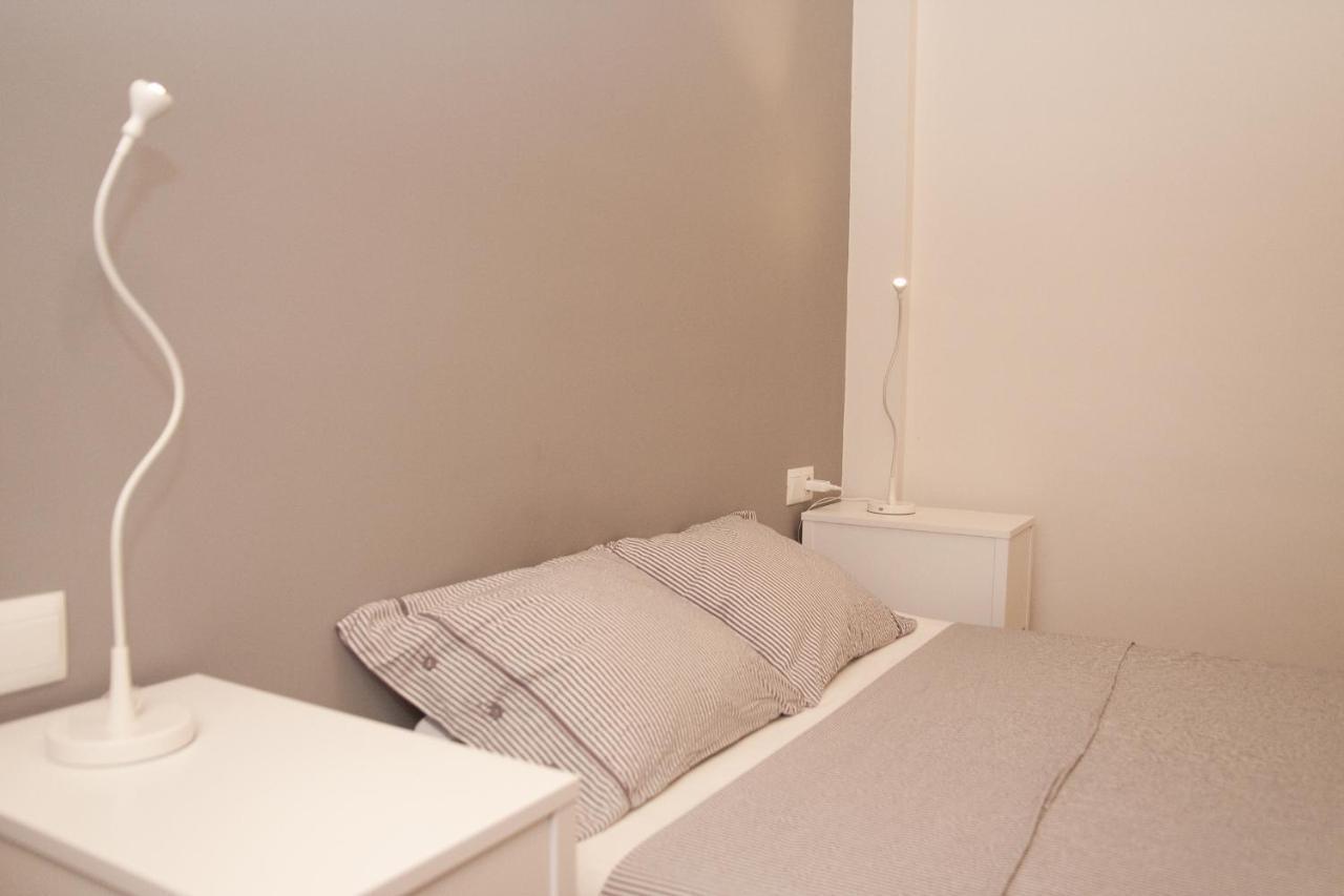 Victoria Freshapartments مالقة الغرفة الصورة